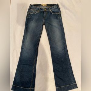 Gorgeous J&Co. flare bottom jeans (never worn) size 28 (US Size 8)